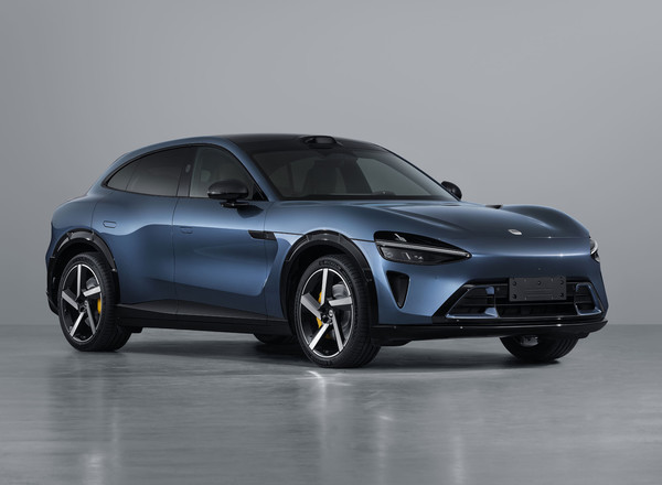 小米YU7被曝不提供电动尾翼版本 博主称只有鸭翼 小米YU7被曝不提供电动尾翼版本 博主称只有鸭翼图片